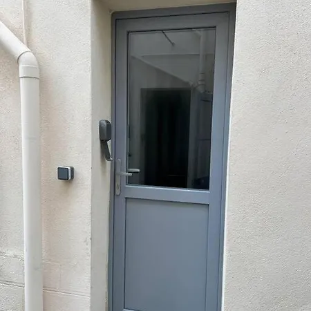 Studio De L'est N°1 شقة